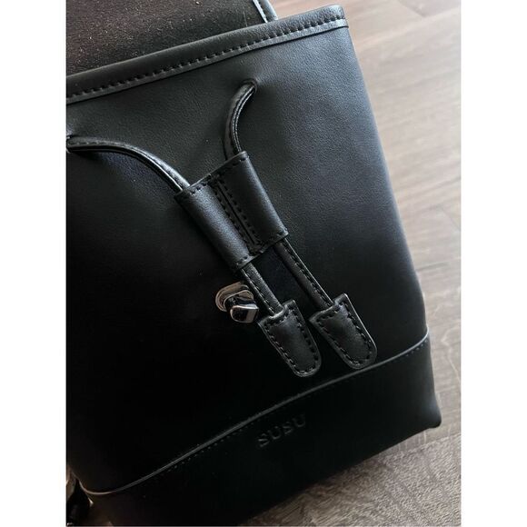 Susu turn lock closure leather backpack - Picture 4 of 9